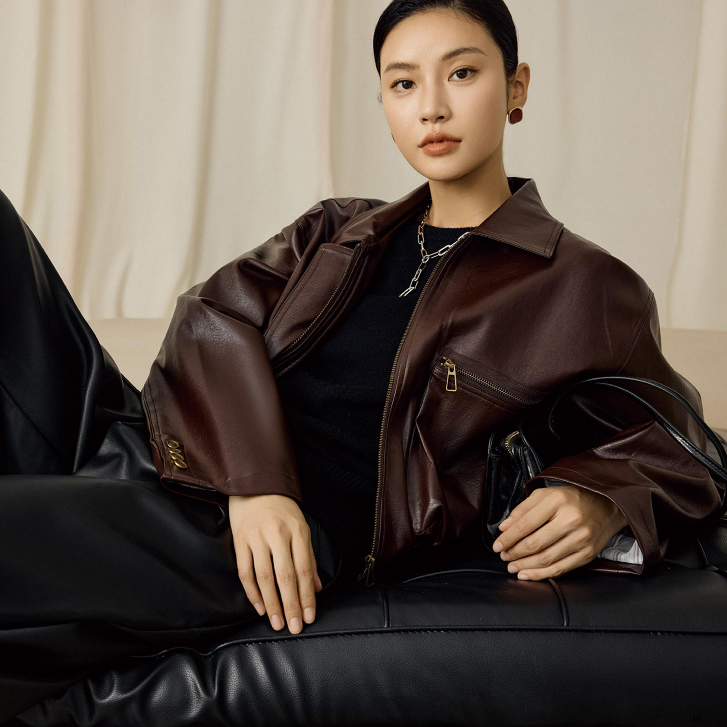 【缇系列】商场品牌女装折扣2025年冬季专柜899元机车PU皮衣外套