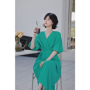 NANASTORE纯色连衣裙女2024春季新款裙子V领宽松收腰小个子显瘦