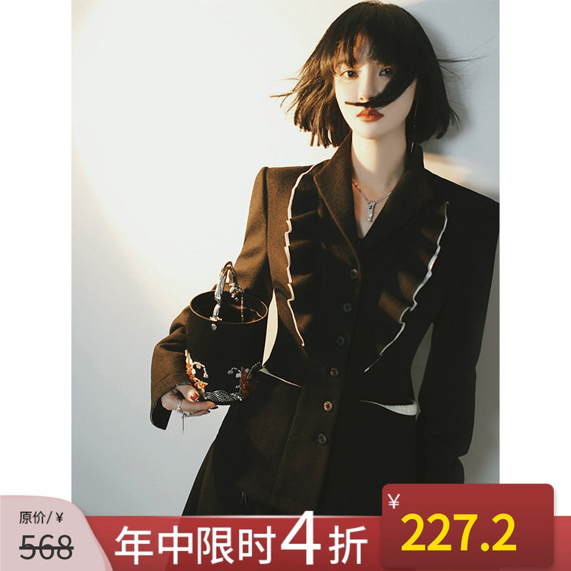 黑色西装短款宽松厚外套