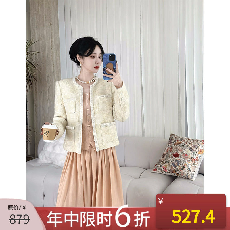 重工钉珠气质短款显瘦外套