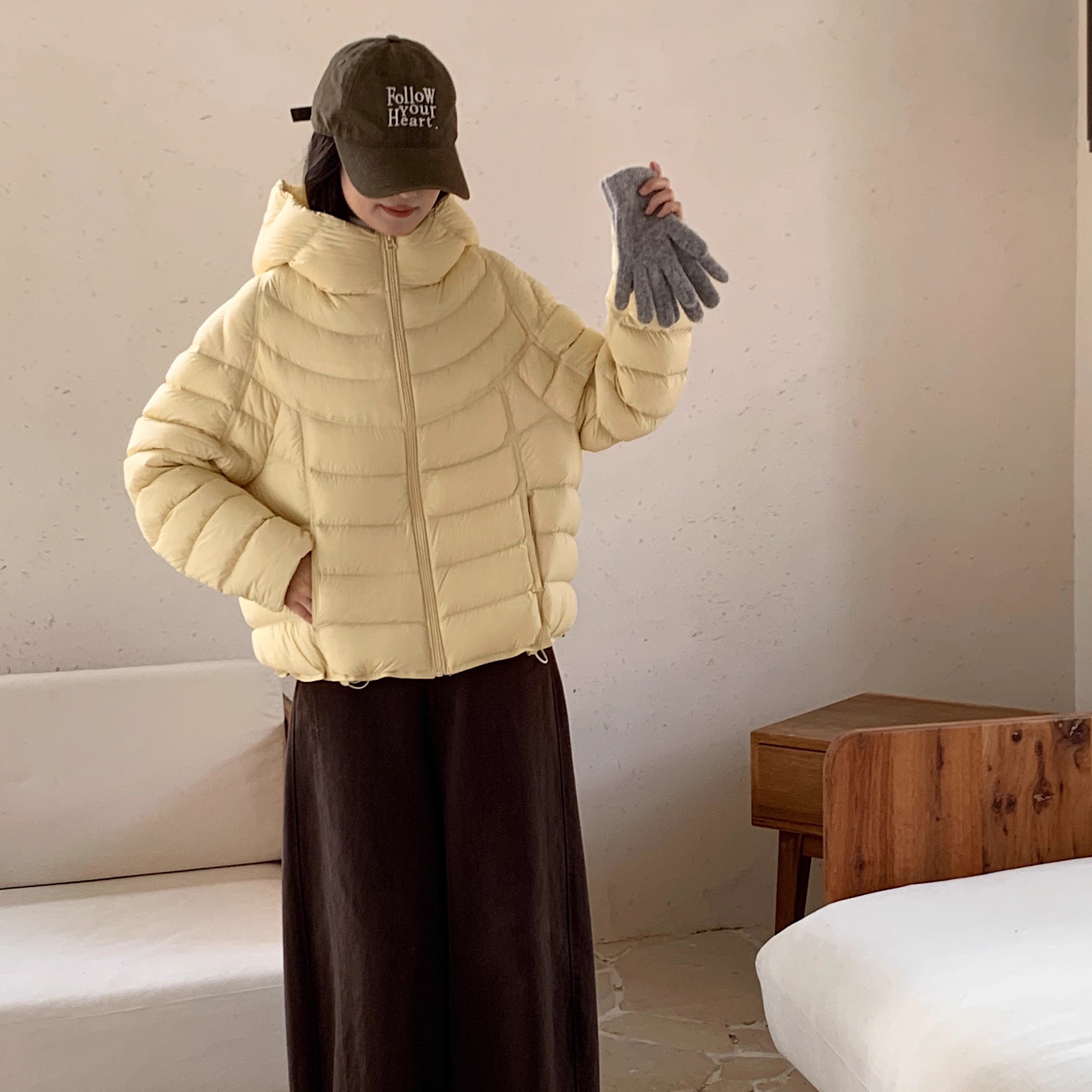 连帽排骨泡芙羽绒服女短款
