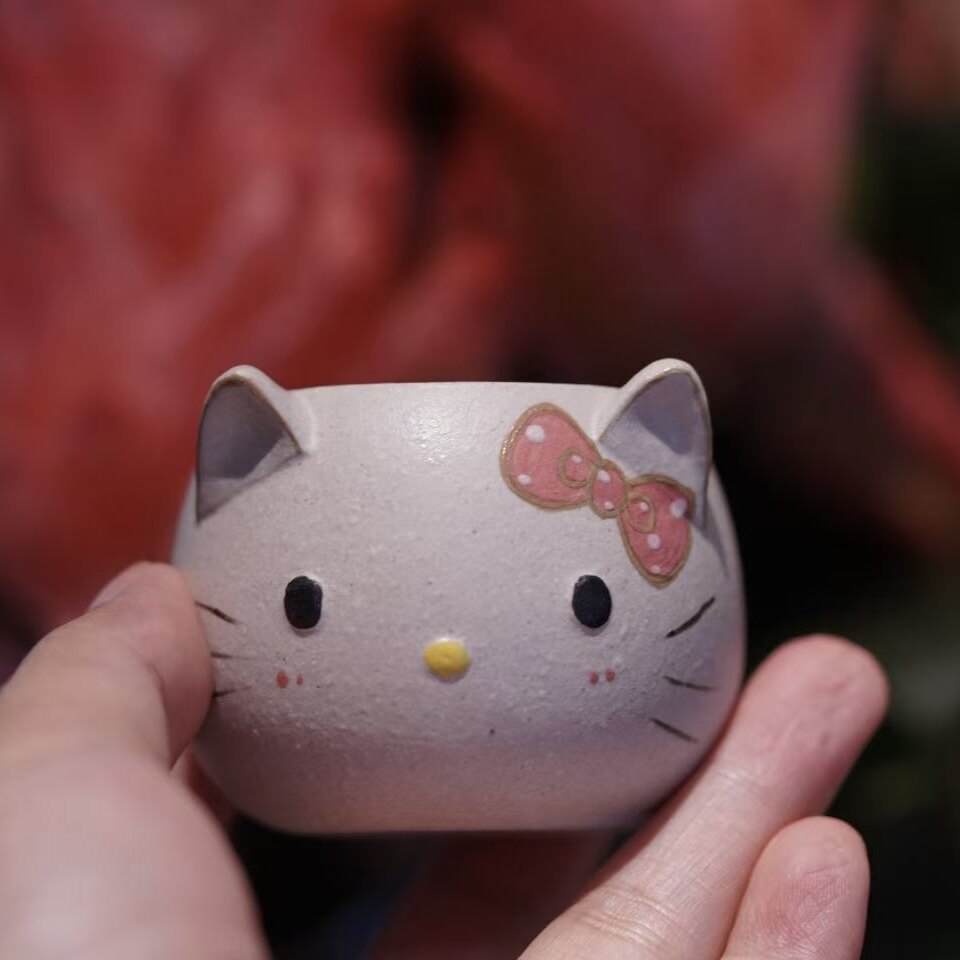 蜜糖紫砂｜原矿白玉段泥 描金kitty杯 可爱小巧萌 50ml 小小杯
