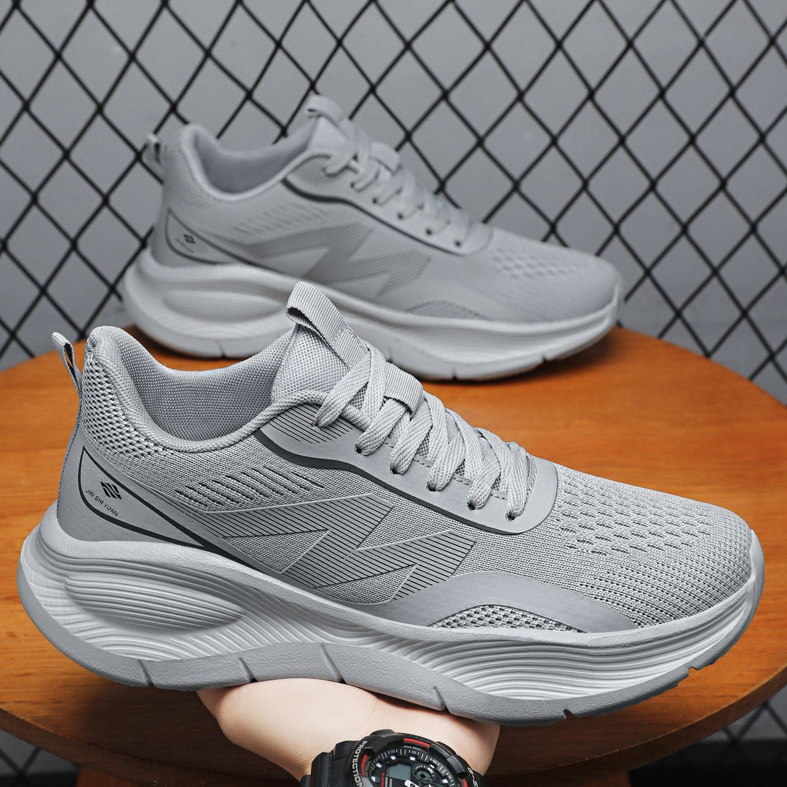 鞋子男春季轻便运动鞋男士纯色时尚百搭休闲鞋舒适透气跑步鞋网鞋