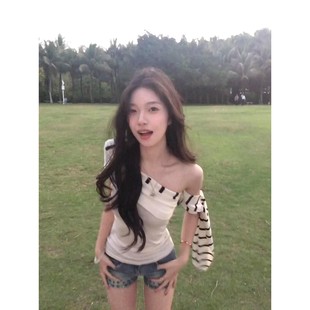 t恤女夏季 韩系复古白色斜肩短袖 条纹飘带设计感显瘦气质百搭上衣