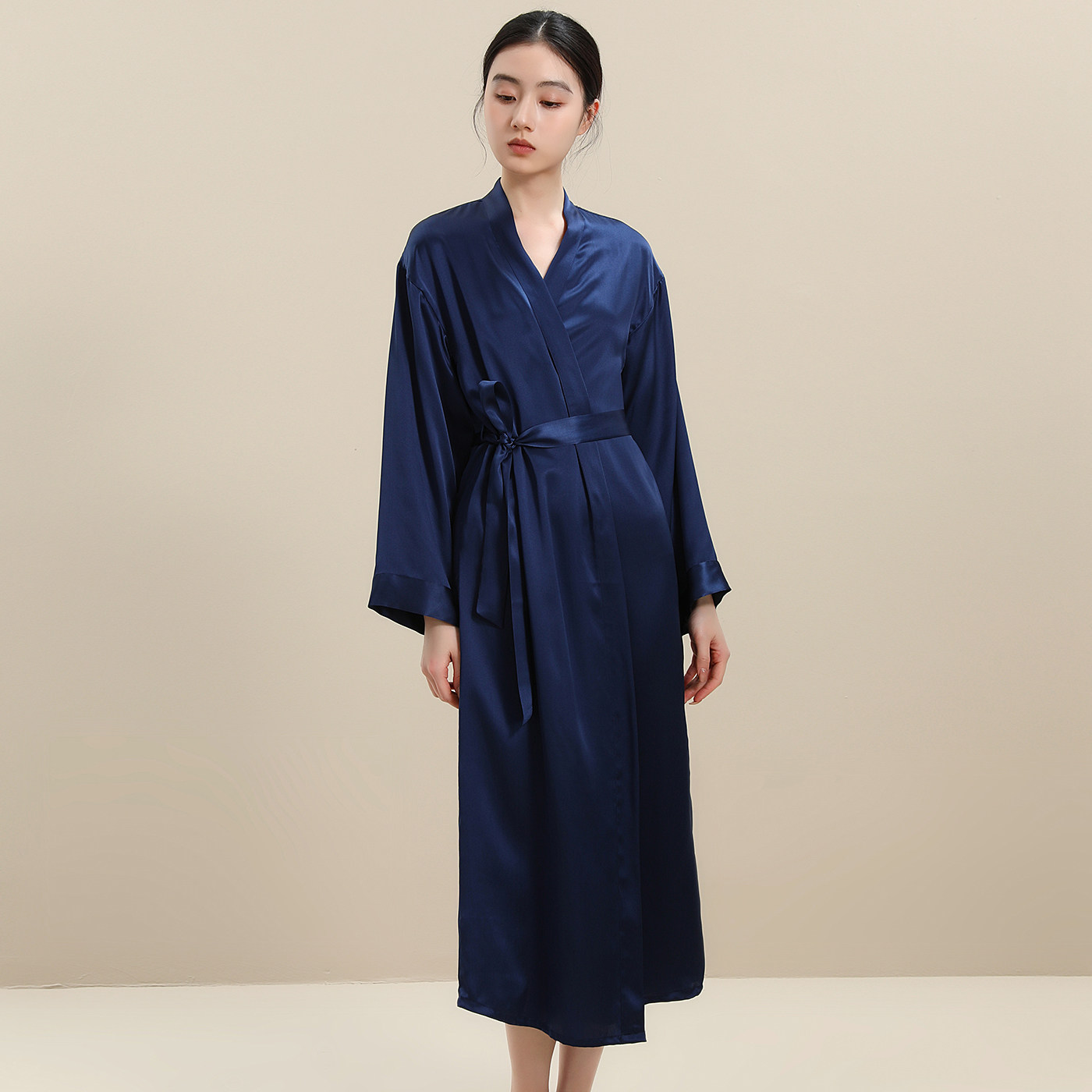 真丝睡袍100%桑蚕丝晨袍女高级感家居服纯色V领长袖系带简约长裙