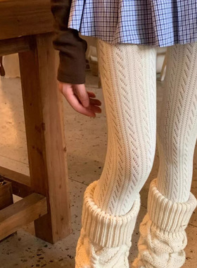 芭蕾风高质感针织镂空打底裤 斜纹设计微压显瘦连裤袜 配靴子长袜