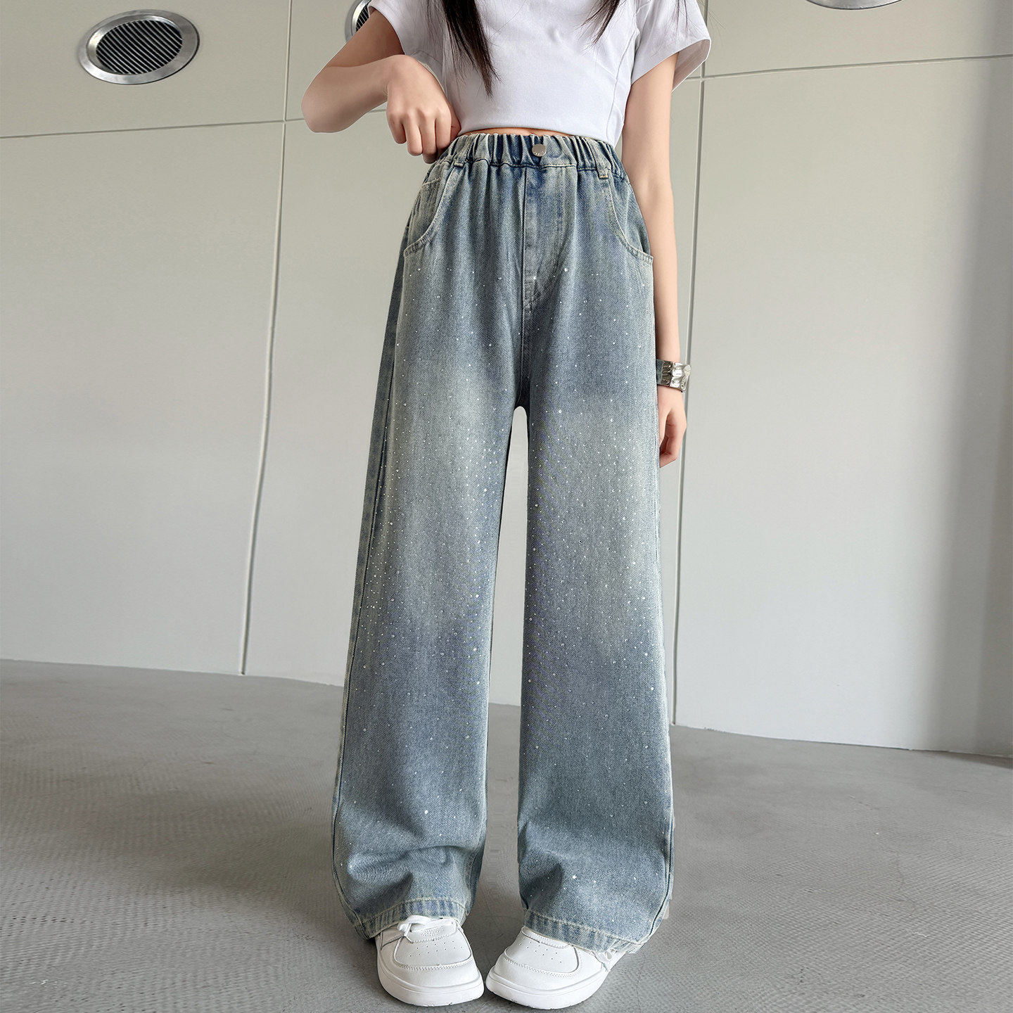 女童牛仔裤夏季薄款2026新款儿童裤子女孩直筒裤满天星带钻中大童