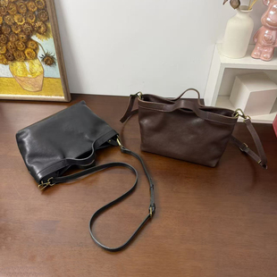 MrFu头层牛皮真皮托特包女百搭通勤复古枕头包小众牛皮手提斜挎包