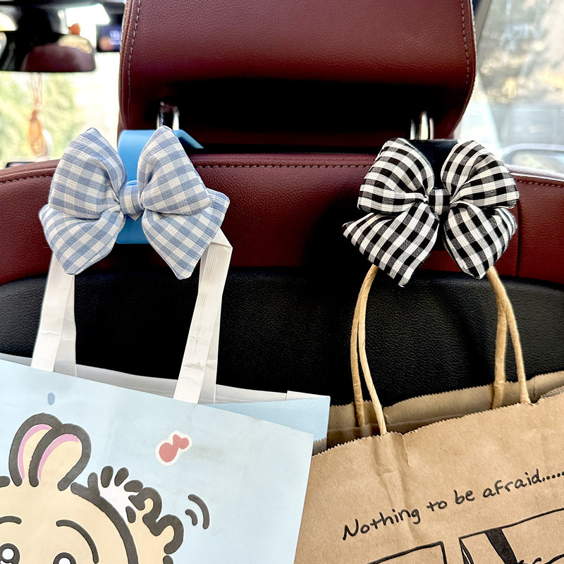 卡通可爱格子蝴蝶结座椅靠背收纳挂钩汽车内饰后排装饰储物后挂女