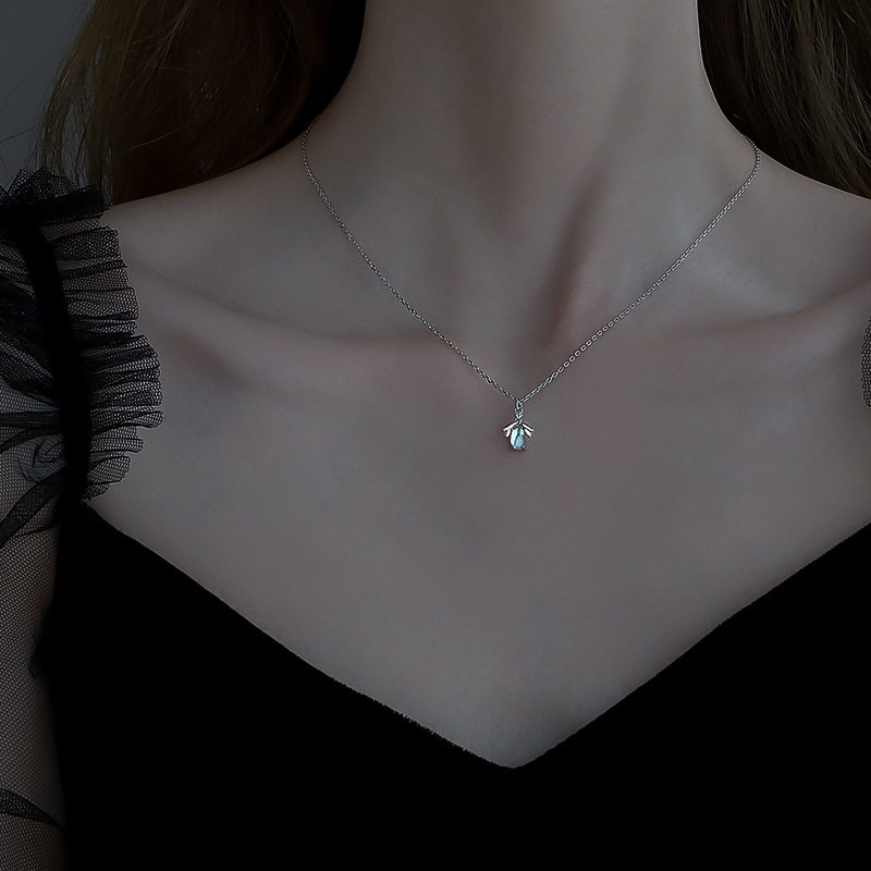 925纯银小萤火虫项链女2022年新款ins风小众设计感可爱动物锁骨链