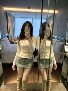 牛仔短裙自带同面料安全裤 打底衫 两件套 纯佣内搭天菜长袖 ke7en