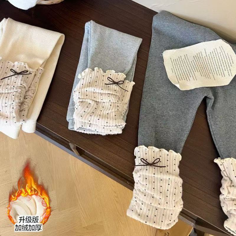 女童秋冬装一体加绒打底裤新款2025波点堆堆裤弹力宝宝保暖长裤子