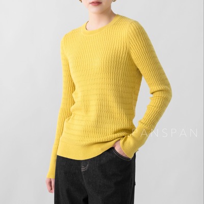 PANS秋季新款鹅黄色圆领纽花针织衫舒适精棉秋冬内搭外穿毛衣