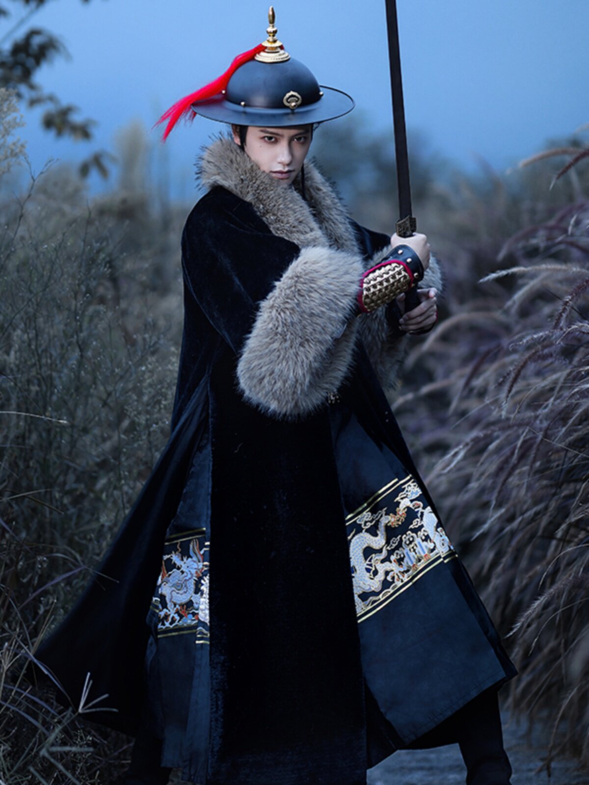 MO QIANYAN 정통 오리지널 HANFU 모피 코트 반팔 가운 반팔 목도리 탈착식 모조 너구리 모피 칼라 봄 가을 남성 스타일