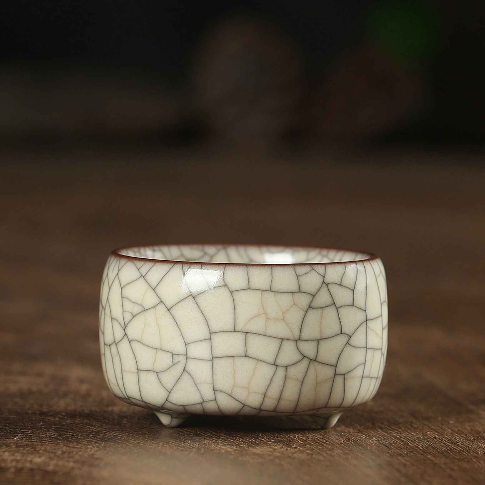 传世哥窑叶维德大师手工龙泉功夫茶具品茗杯青瓷主人杯三足香炉杯