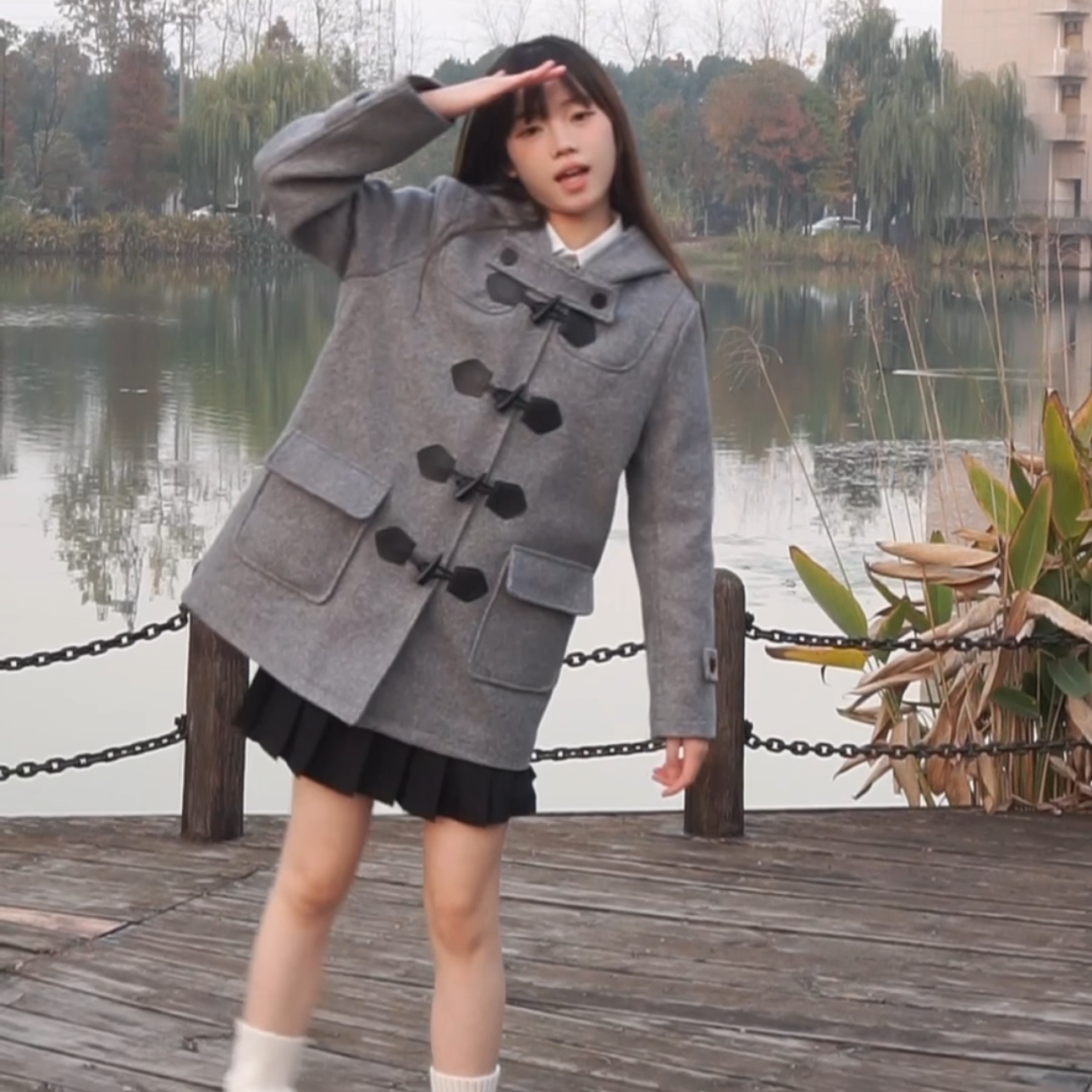 实拍 学院风牛角扣大衣外套冬灰色女毛呢jk制服短款套装保暖