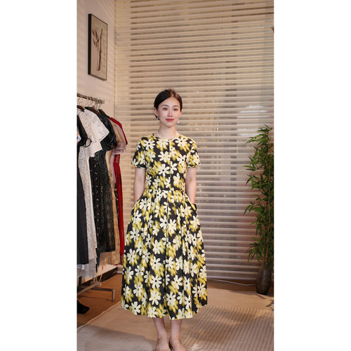 赫本风气质优雅连衣裙幸运花13120