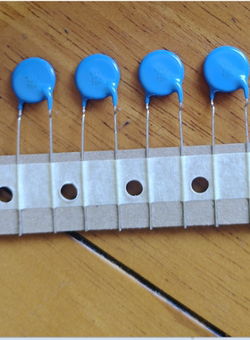 CC45SL3AD471JYVNA TDK直插瓷片电容 470pf 5% 1kV 脚间距: 7.5mm