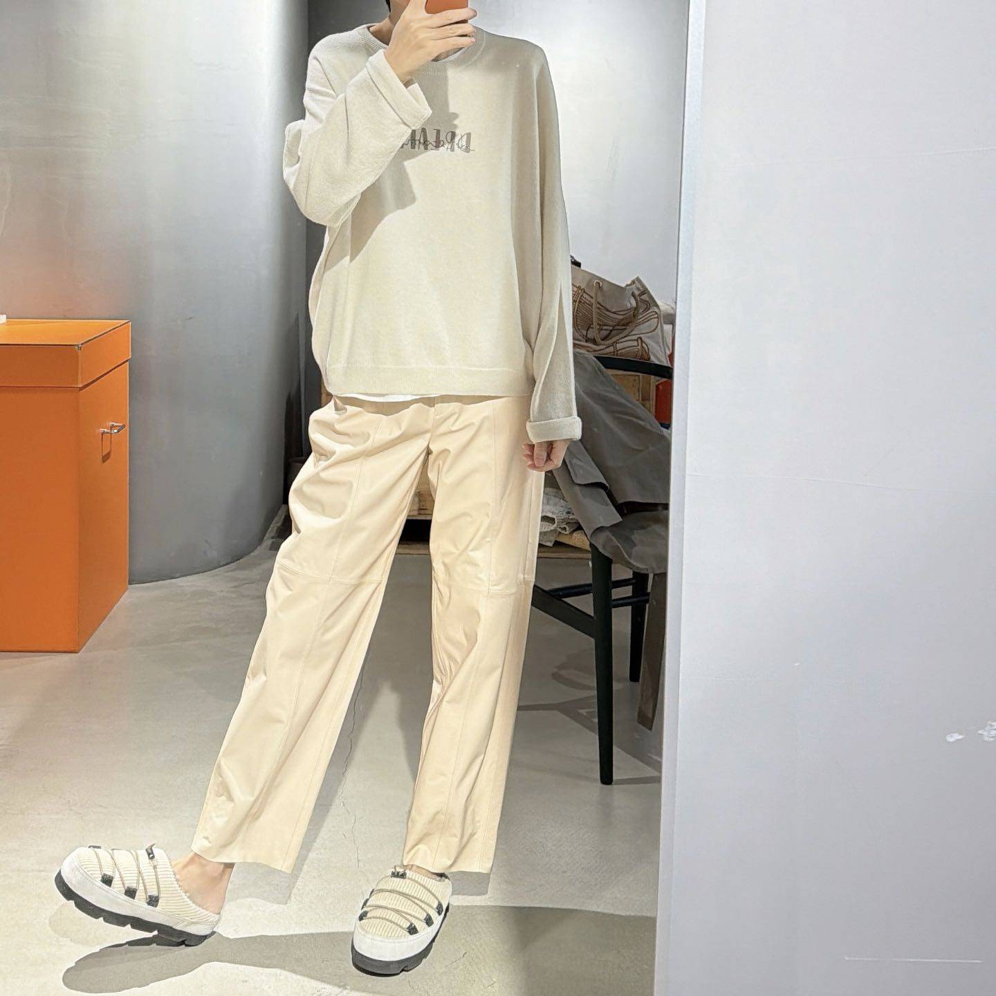 final sale! 高级纸感皮裤,女装/女士精品,皮裤,淘宝优惠券,粉丝福利购,淘宝优惠卷