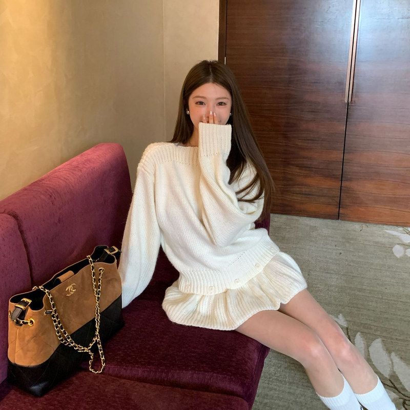 SHE十三行韩版气质圆领针织裙