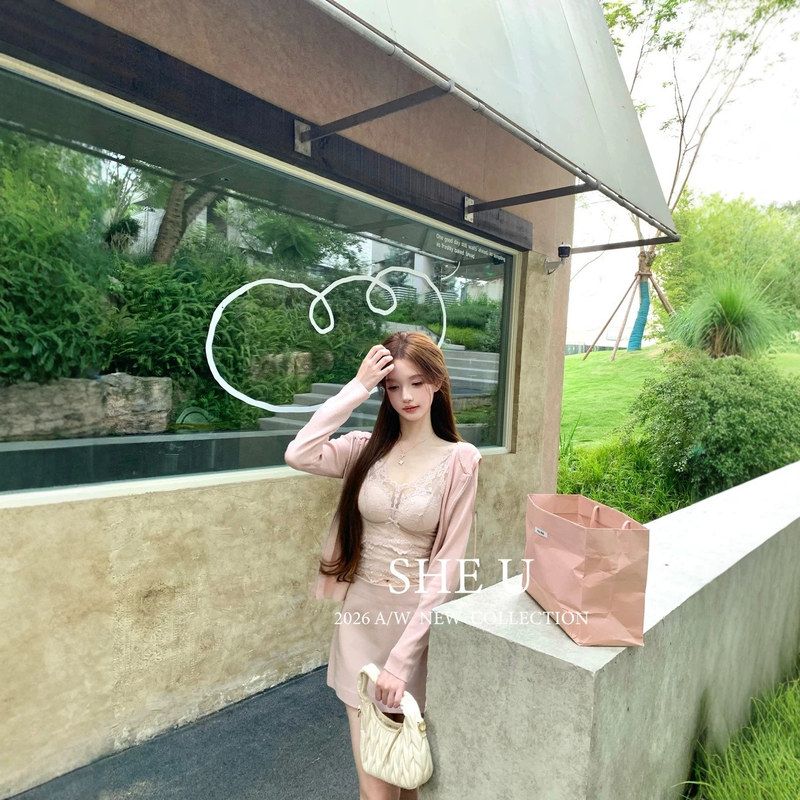 SHEU十三行女装批发纯欲风纯色