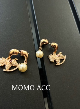 327东大门新款立体微镶精致童趣小木马珠珠前后带耳钉