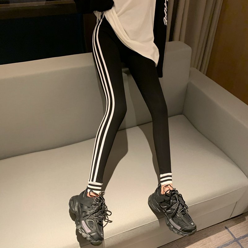 Real shot ~ 3 bar side white tie legged tight legged Leggings little leg sports pants nvqiu