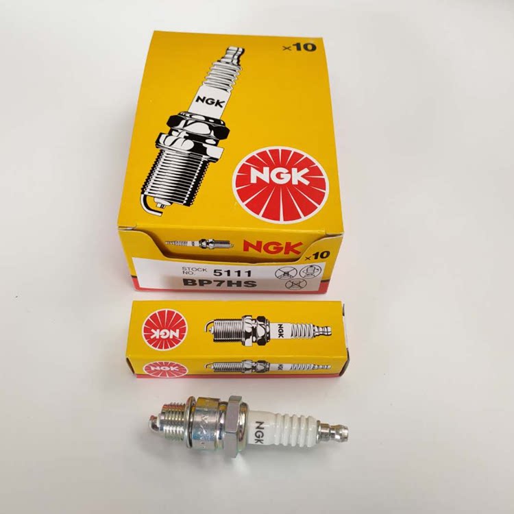 适用本田dio18/28/34/35期大路易90jog50ag100原装ngk火花塞火嘴