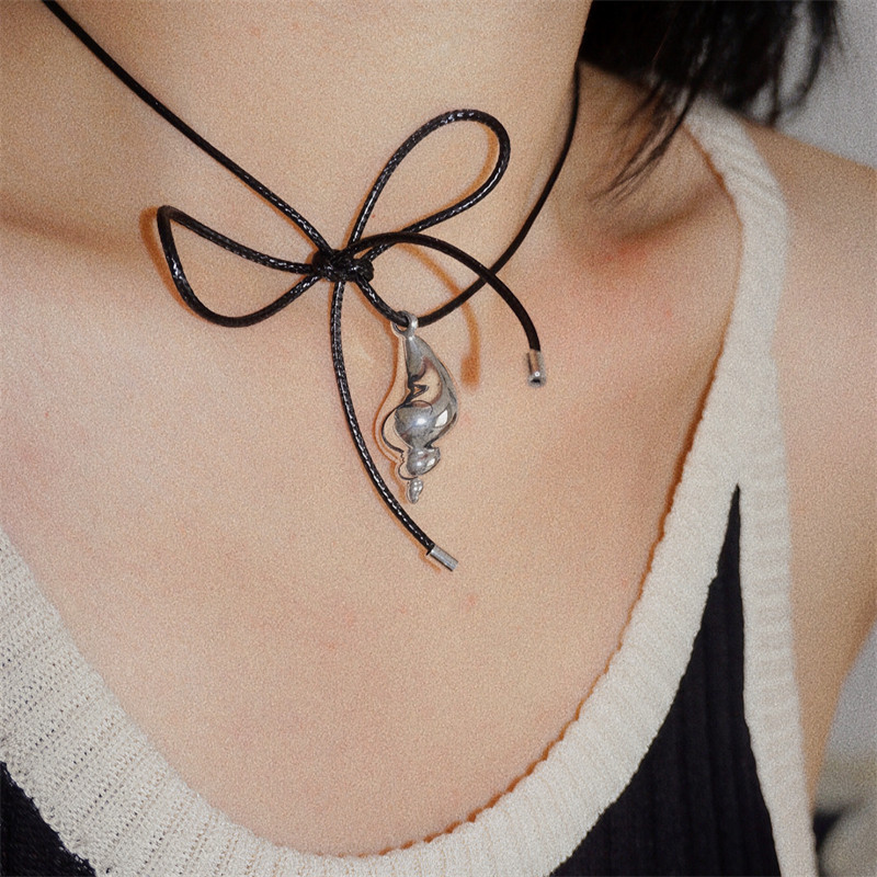 甜酷黑绳立体海螺可调节项链女