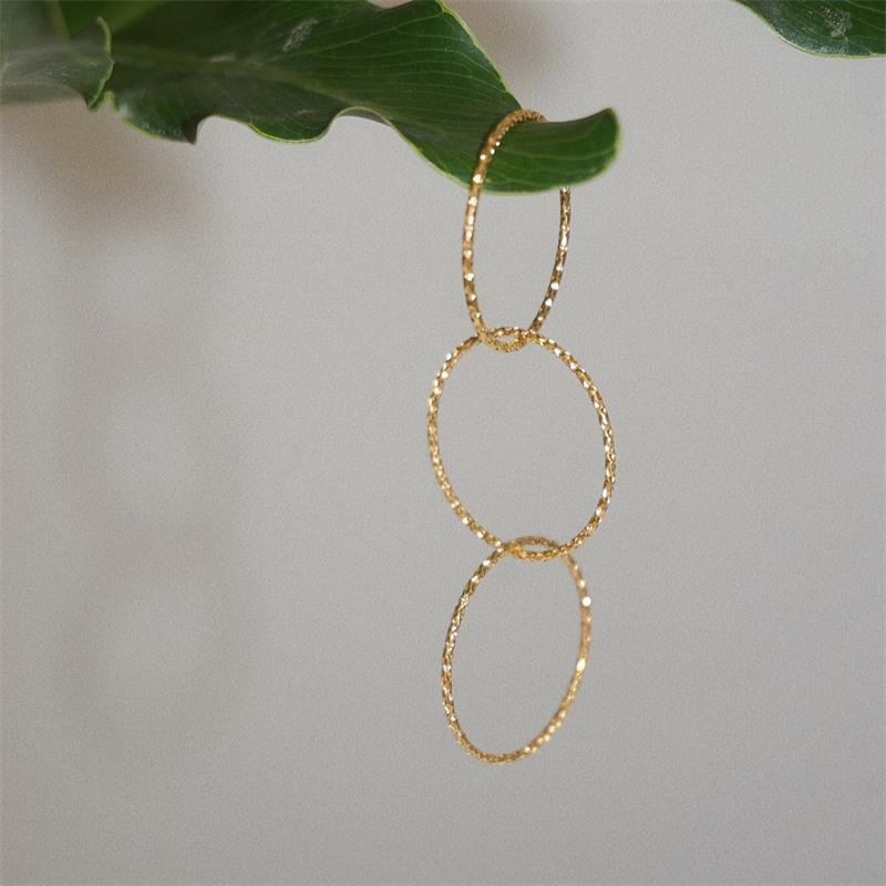 洗手可戴钛钢镀金切花三圈戒指女