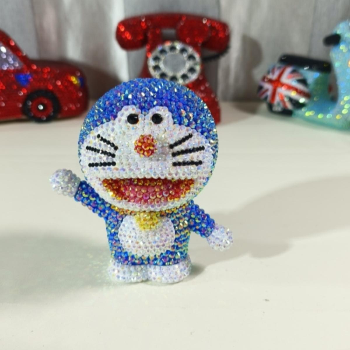 11厘米车摆件机器猫存钱罐镶钻
