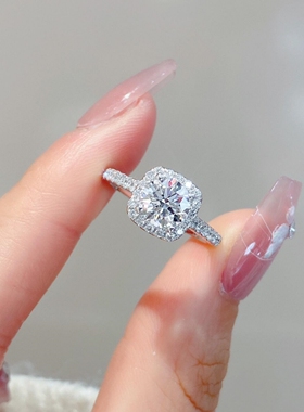 莫桑石925银小方糖镶钻戒指女