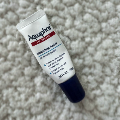 深层修复润唇膏10ml持久滋润