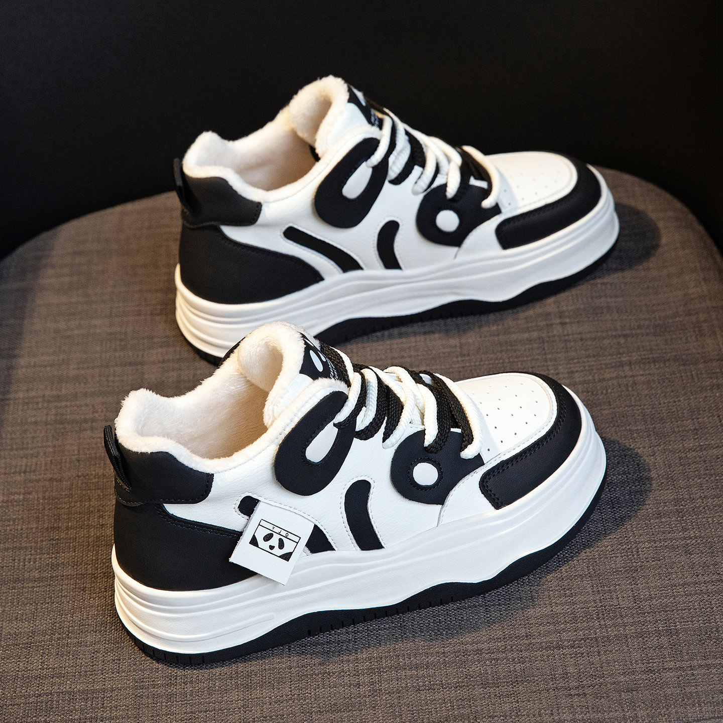 真皮黑白熊猫高帮小白鞋女冬季