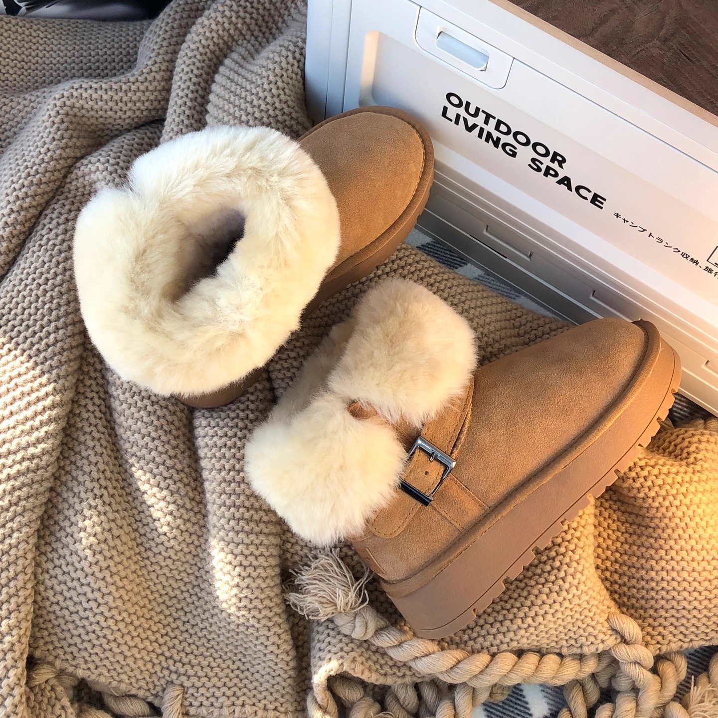 无注册商标东北中筒厚底雪地靴