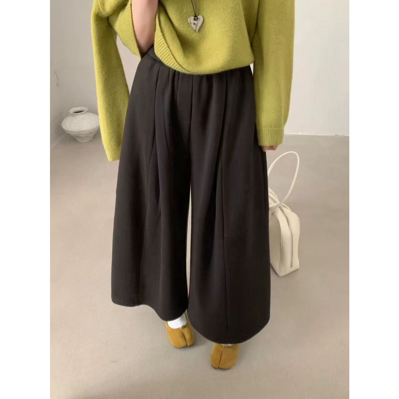 开开家-冬上新松紧腰加绒百搭时尚休闲裤5556