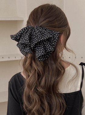 FUNCOCO｜法式浪漫感~雪纺波点半扎发马尾夹显发量抓夹发夹女新款