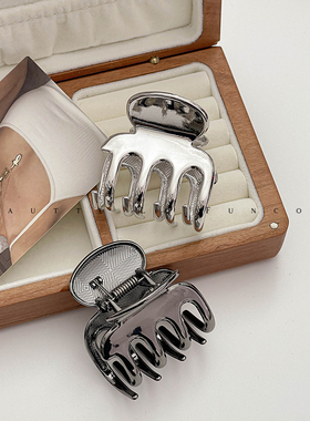 高级感金属小抓夹女2024新款刘海半扎发夹中号后脑勺发量少鲨鱼夹