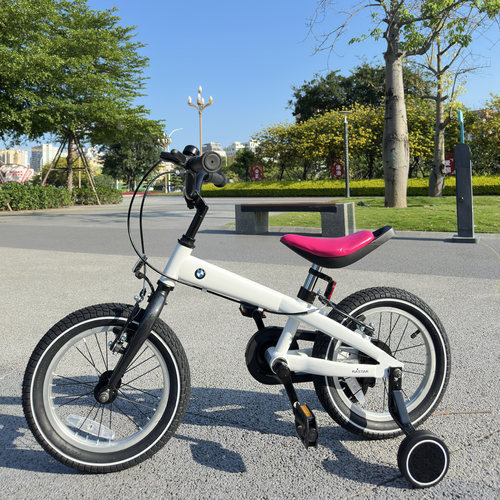 儿童宝马自行车男女脚踏小学单车