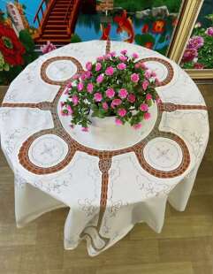 麻布拼通手绣勾针圓桌布.180*180cm