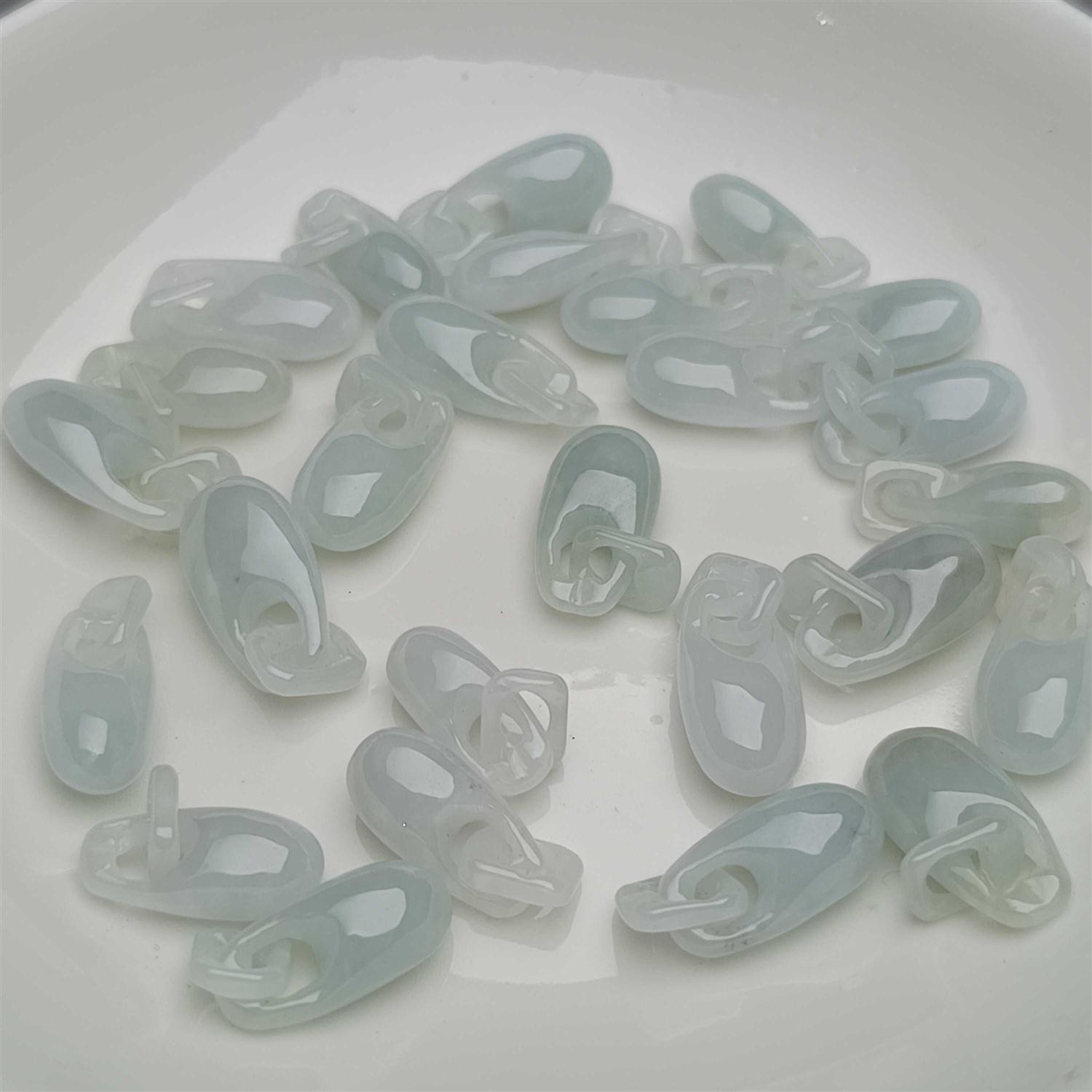 翡翠A货冰种小钱袋带吊环