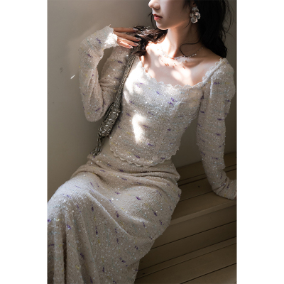 彼得潘大叔《圣保罗耳语》法式亮片方领收腰上衣显腿长半身裙