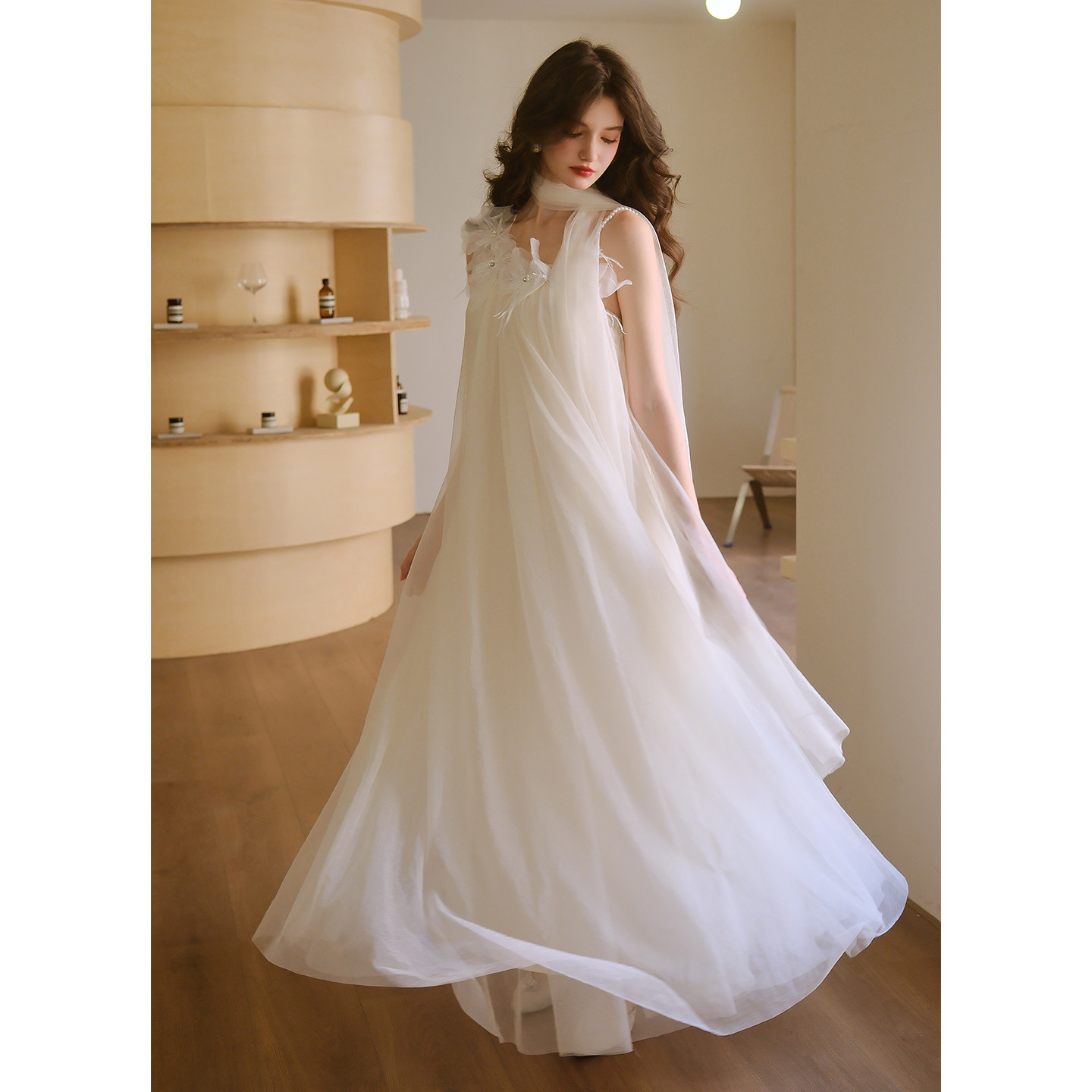 彼得潘大叔《伊甸园蜜语》法式立体花装饰系带珍珠肩带仙气连衣裙