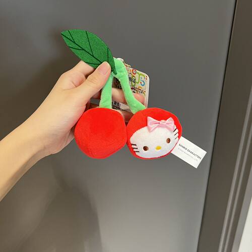 正版授权hellokitty挂件甜筒冰淇淋奶糖番茄毛绒可爱包挂