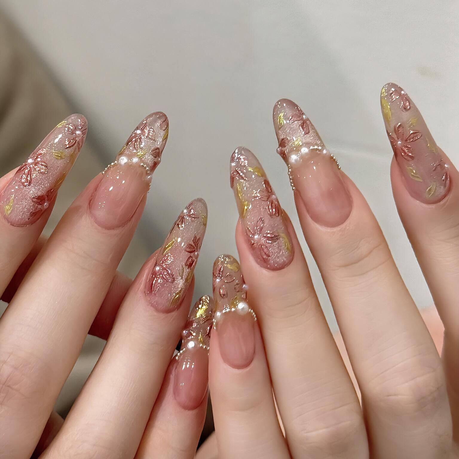 桃落晚晴 繁花似锦美甲猫眼穿戴甲显白ins高级手工杏仁清冷气质