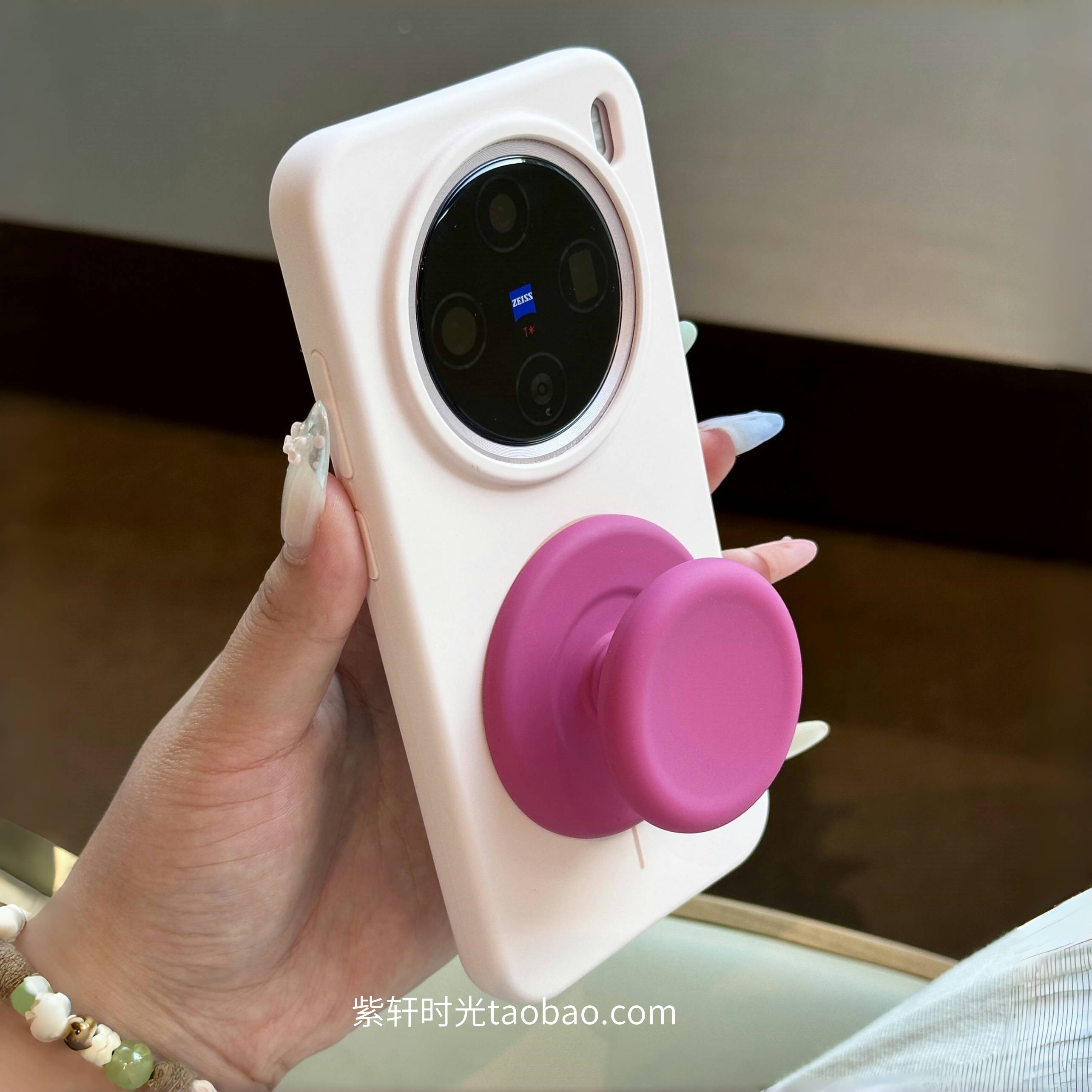 小众ins玫红色磁吸支架液态硅胶适用华为mate70pro手机壳60pro+高级撞色Pura70粉色软糯耐脏不发黄细圈beats