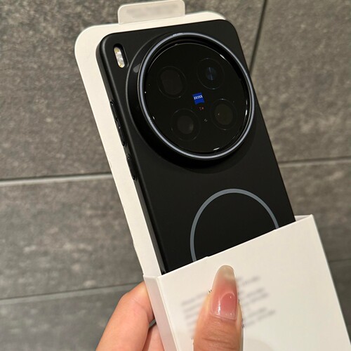 纯黑色肤感柔砂磁吸适用一加Ace5pro手机壳1+13T不沾指纹Ace3魅族21硬壳Note16pro小米15Spro简约14高级K70