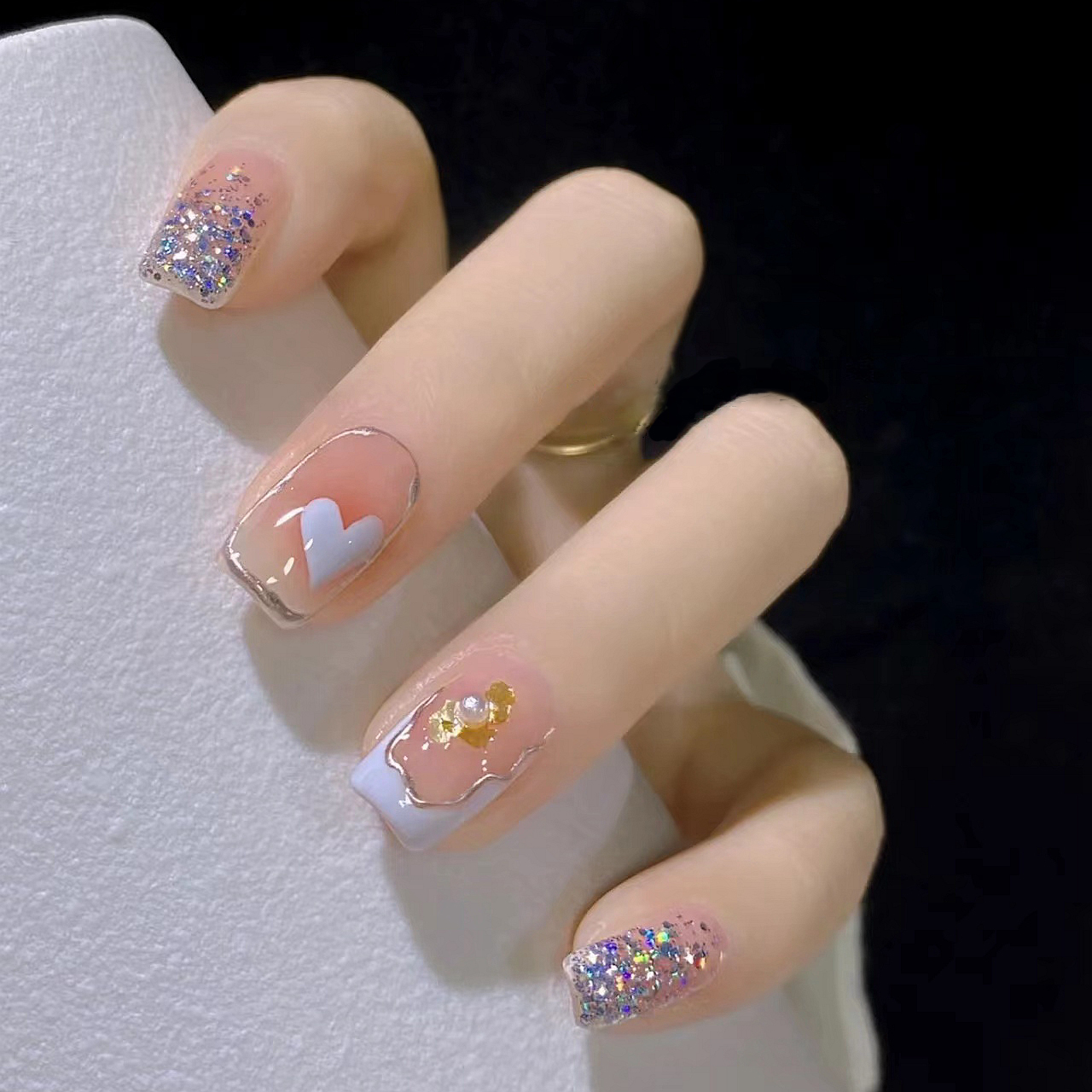 nana穿戴甲气质夏季亮片奶油白色块爱心手工定制美甲成品指甲贴片