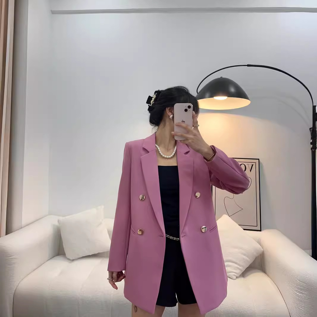 黑色金属扣西装外套女2024年春季新款高级感炸街气质休闲百搭西服