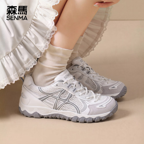 森马秋季透气厚底百搭运动女鞋